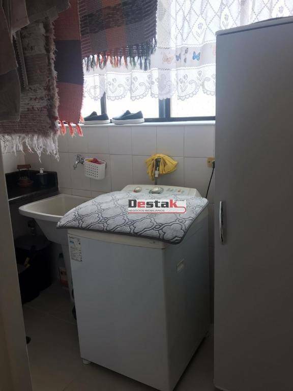 Apartamento à venda com 2 quartos, 76m² - Foto 33