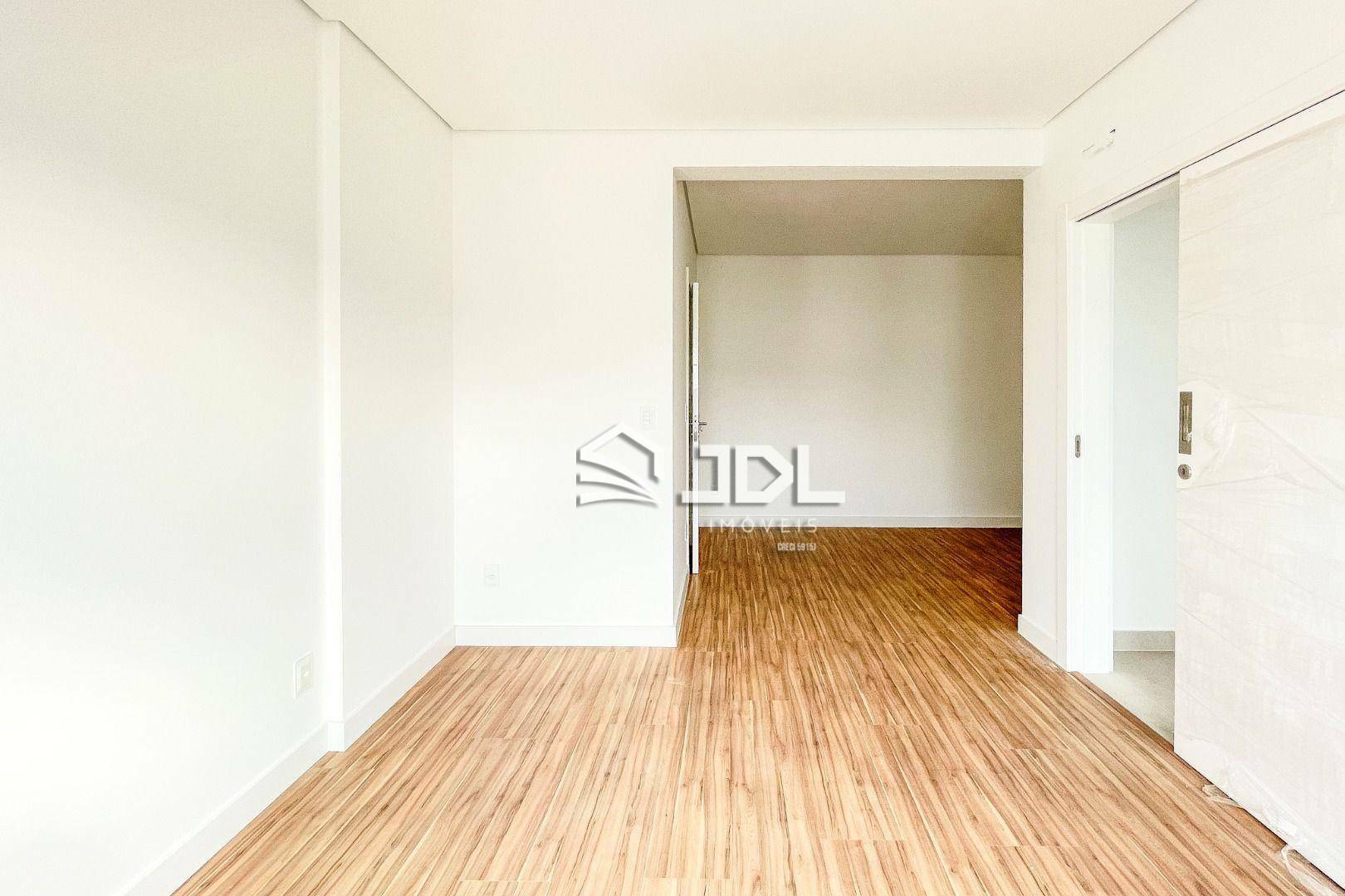 Apartamento à venda com 3 quartos, 173m² - Foto 18