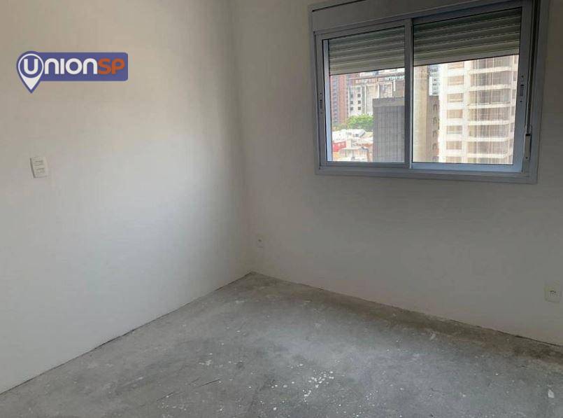 Apartamento à venda com 4 quartos, 246m² - Foto 8