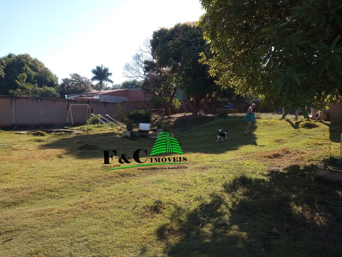 Chácara à venda com 4 quartos, 1500m² - Foto 3