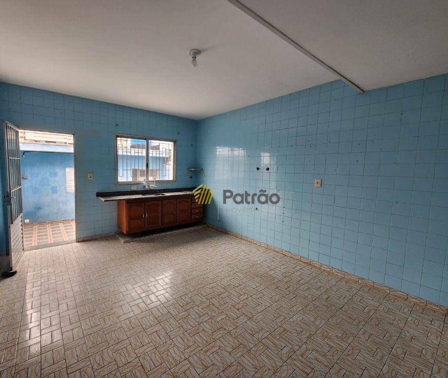 Sobrado para alugar com 2 quartos, 139m² - Foto 8