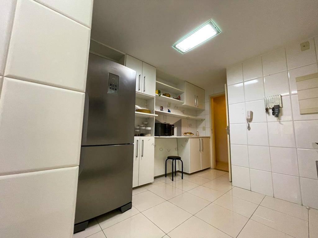 Apartamento à venda com 3 quartos, 120m² - Foto 5