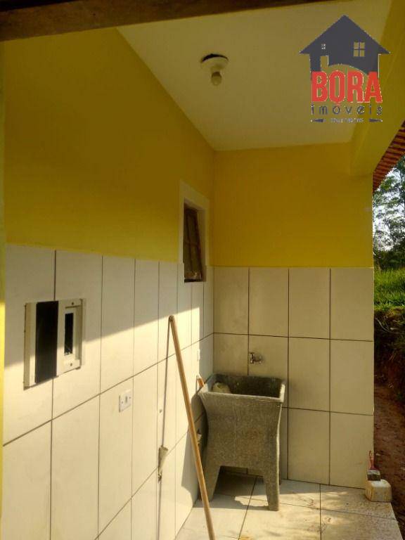 Casa à venda com 3 quartos, 100m² - Foto 9