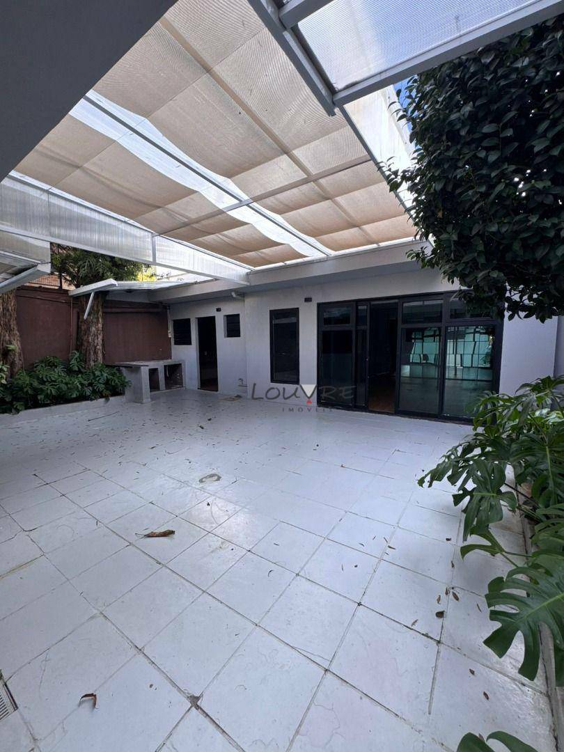 Casa à venda e aluguel com 6 quartos, 350m² - Foto 6
