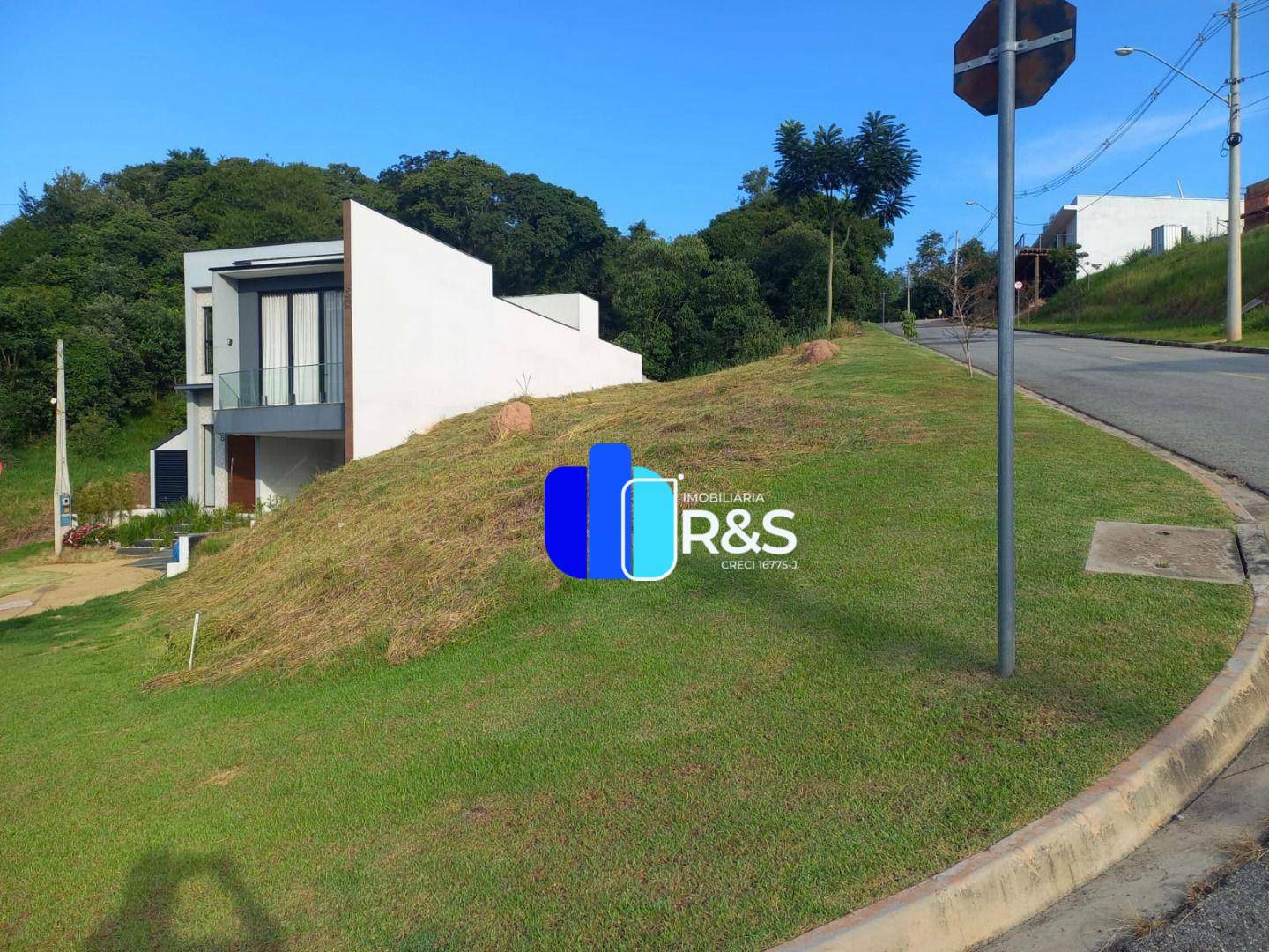 Loteamento e Condomínio, 524 m² - Foto 1