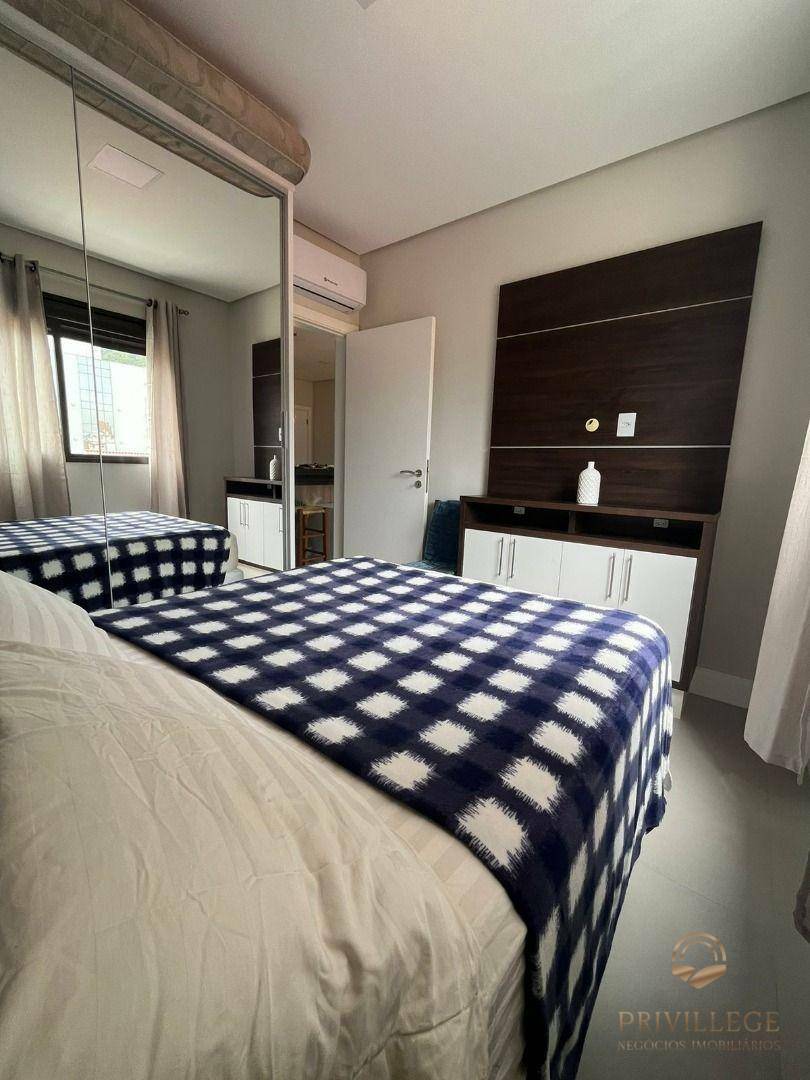 Apartamento à venda com 2 quartos, 72m² - Foto 4