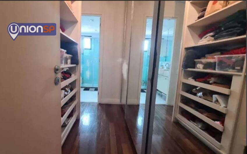 Apartamento à venda com 3 quartos, 157m² - Foto 6