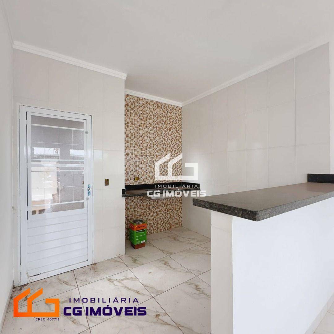 Casa à venda com 2 quartos, 60m² - Foto 3