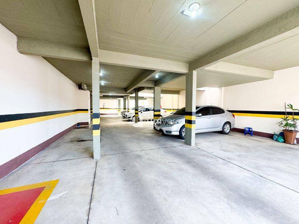 Apartamento à venda com 3 quartos, 107m² - Foto 18