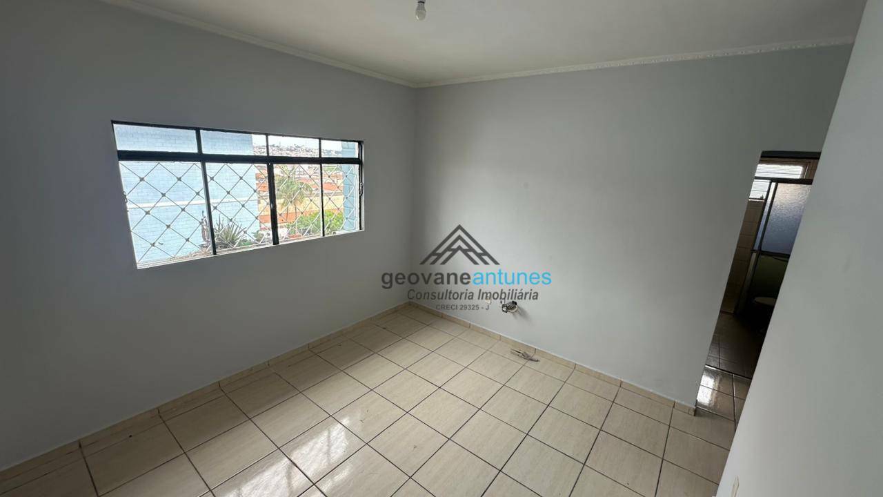 Apartamento para alugar com 2 quartos, 65m² - Foto 3