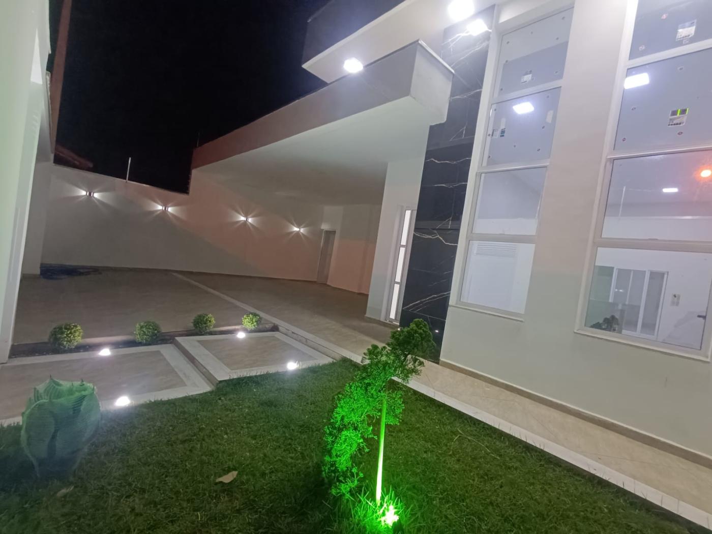 Casa à venda com 3 quartos, 250m² - Foto 49