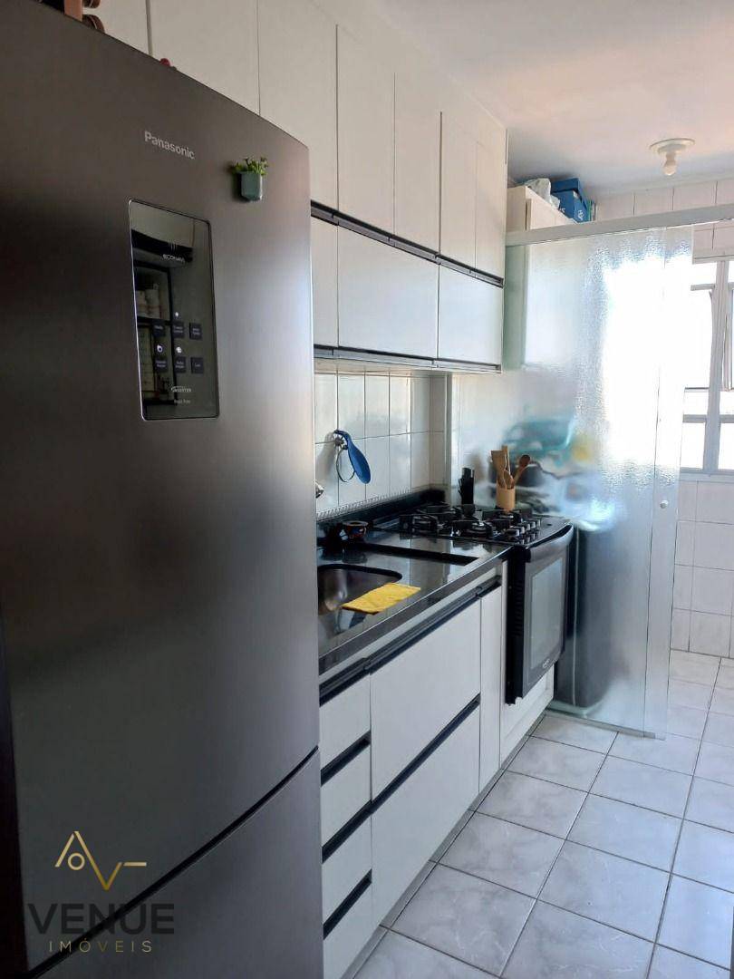 Apartamento à venda com 2 quartos, 45m² - Foto 7