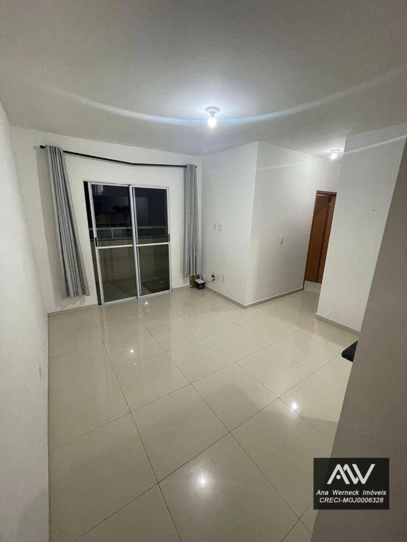 Apartamento à venda com 2 quartos, 65m² - Foto 4