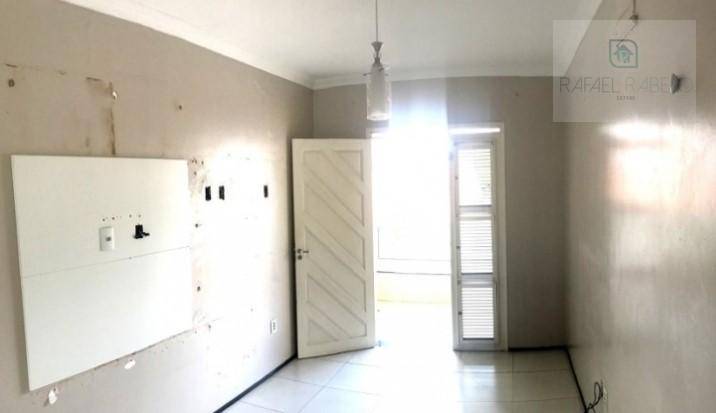 Casa à venda com 3 quartos, 98m² - Foto 7