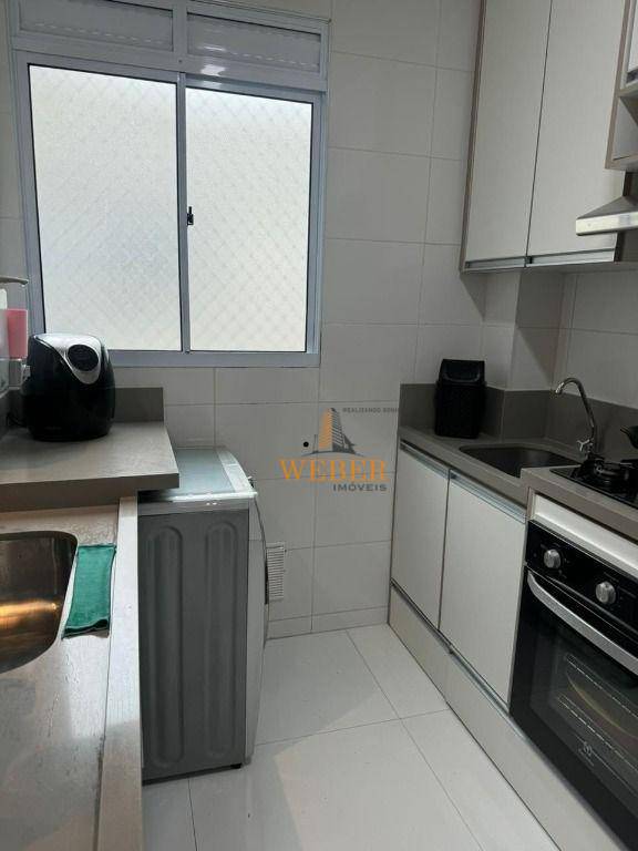 Apartamento à venda com 2 quartos, 40m² - Foto 7