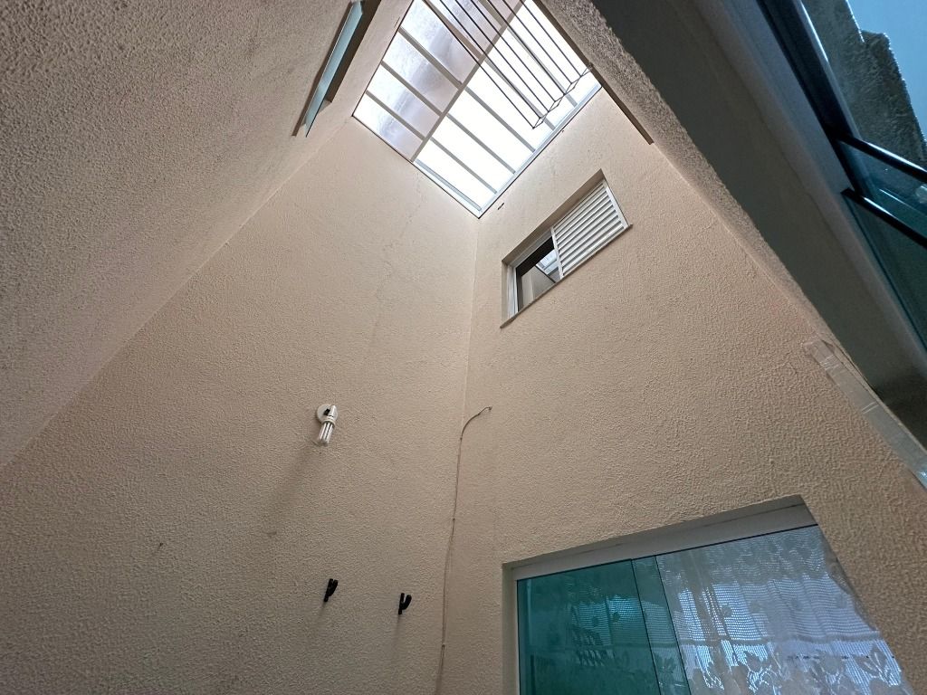 Sobrado à venda e aluguel com 3 quartos, 127m² - Foto 12