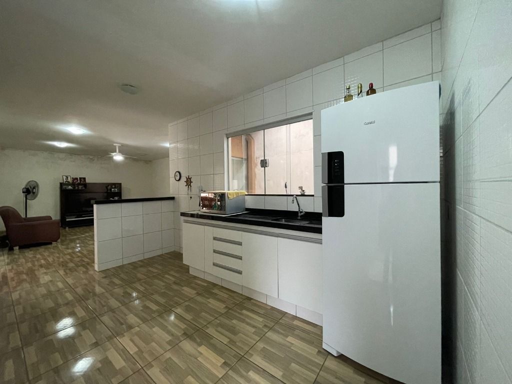 Casa à venda com 3 quartos, 150m² - Foto 8