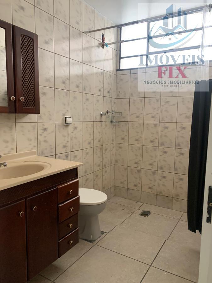 Casa à venda com 4 quartos, 180m² - Foto 14