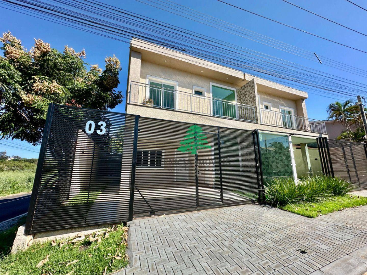 Sobrado à venda com 3 quartos, 122m² - Foto 1