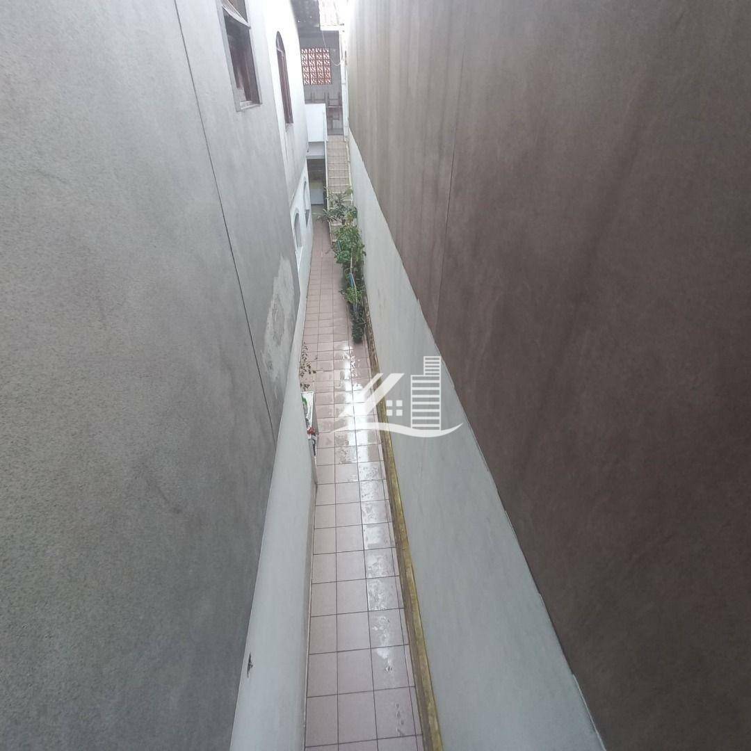 Sobrado à venda com 3 quartos, 173m² - Foto 11