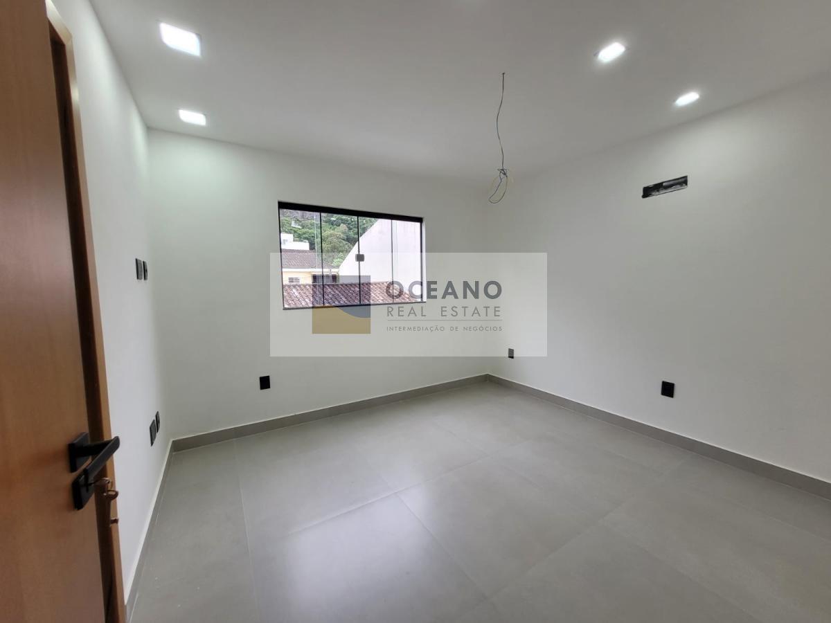 Casa de Condomínio à venda com 4 quartos, 215m² - Foto 36