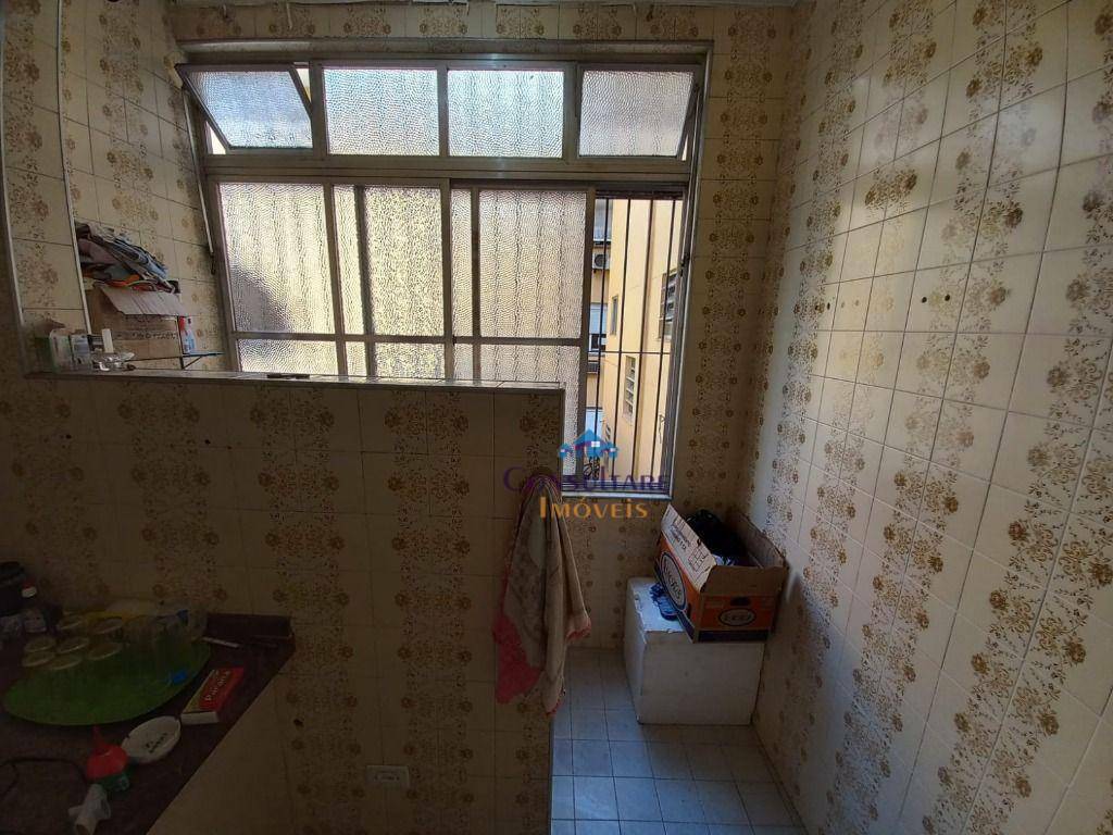 Apartamento à venda com 2 quartos, 72m² - Foto 21