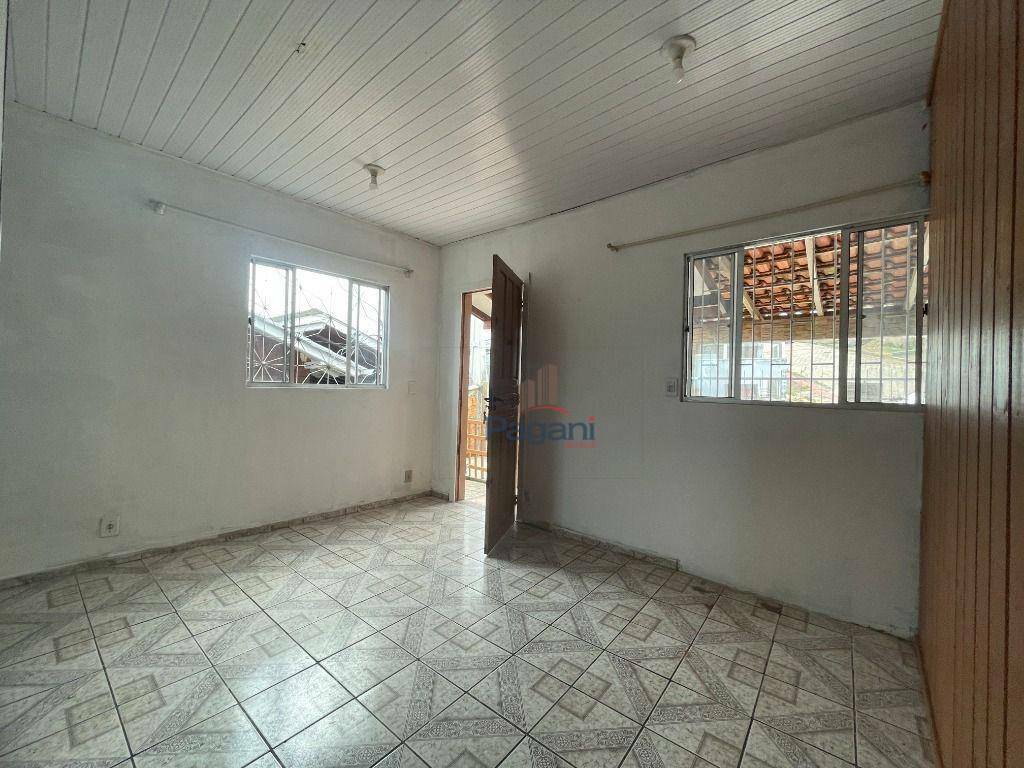 Casa para alugar com 2 quartos, 100m² - Foto 16