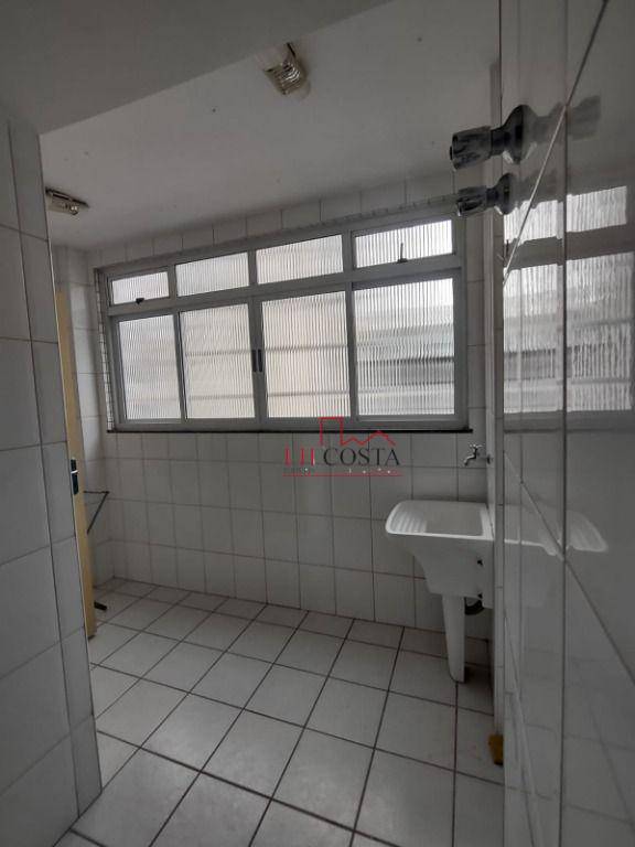 Apartamento à venda com 2 quartos, 65m² - Foto 19