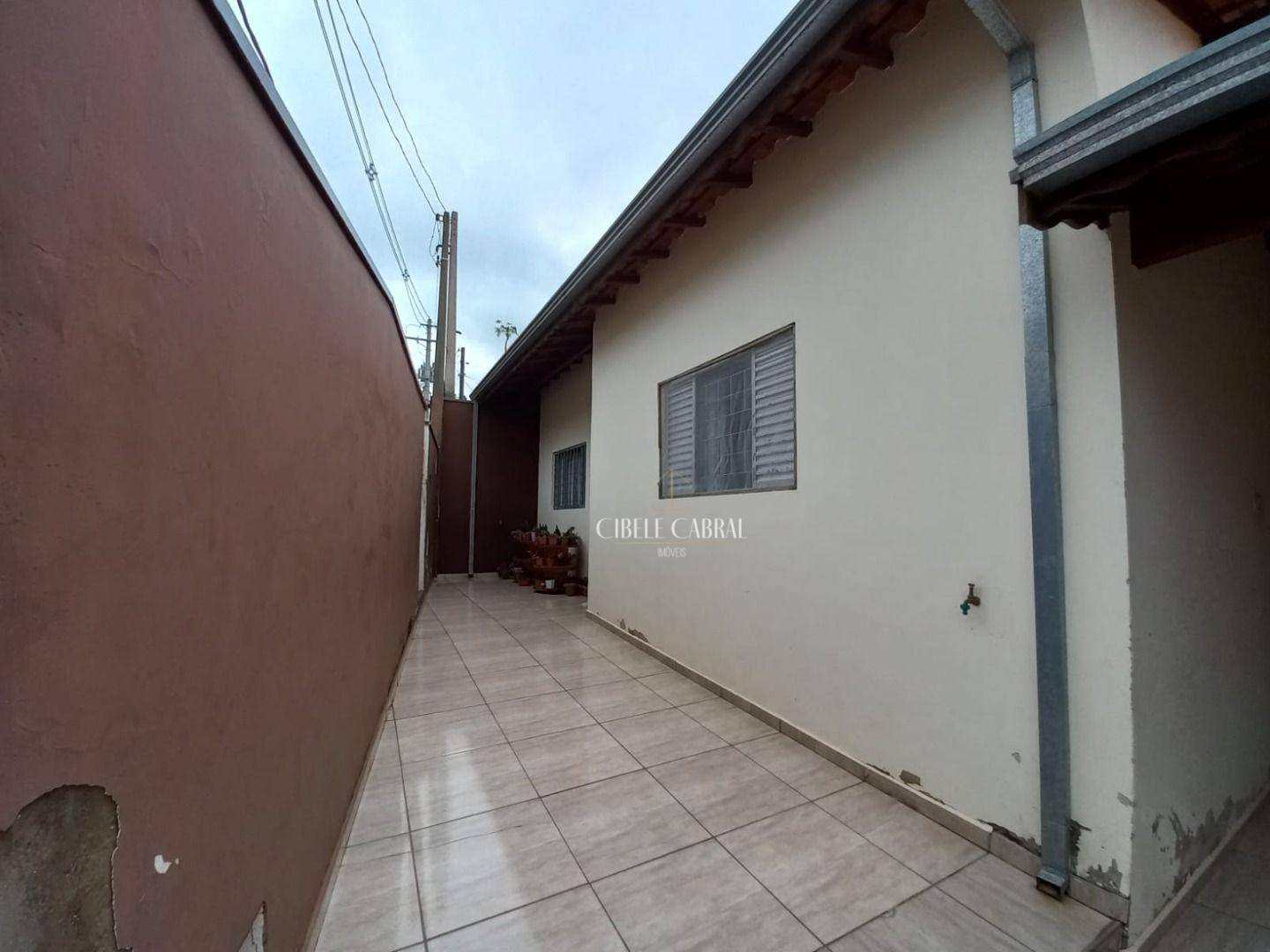 Casa à venda com 2 quartos, 82m² - Foto 2