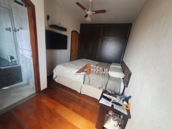 Sobrado à venda com 5 quartos, 240m² - Foto 29