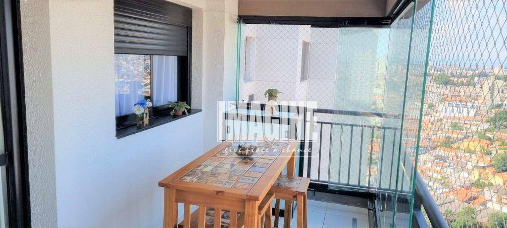 Apartamento à venda com 2 quartos, 61m² - Foto 1