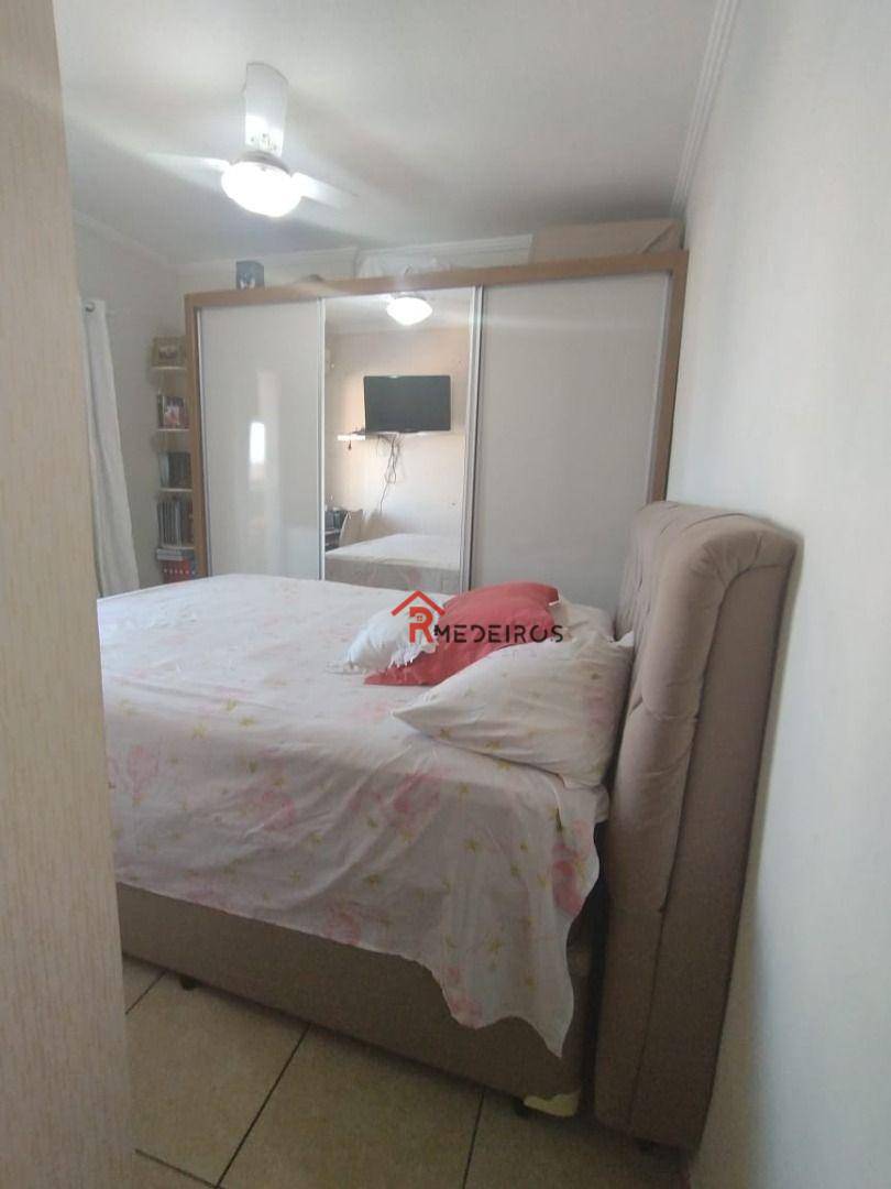 Apartamento à venda com 3 quartos, 130m² - Foto 9