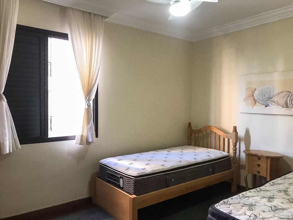 Apartamento à venda com 3 quartos, 190m² - Foto 12