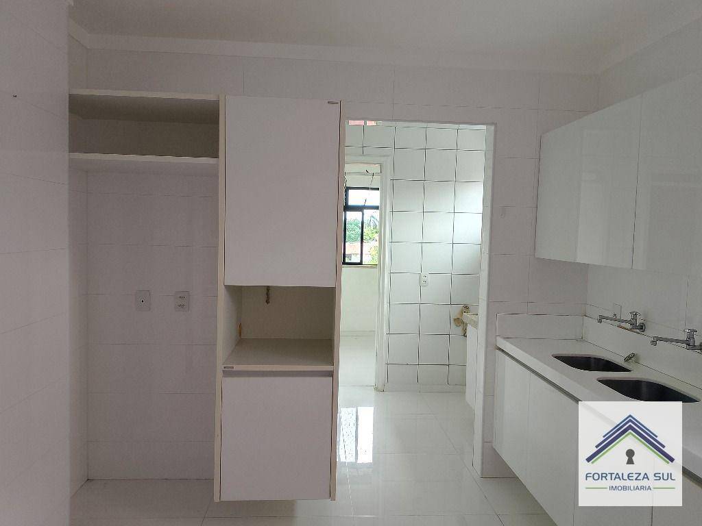 Apartamento à venda com 3 quartos, 146m² - Foto 16