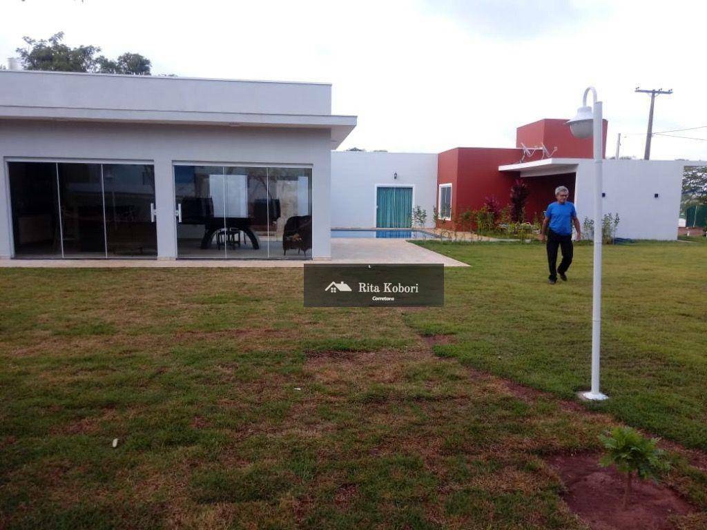 Casa de Condomínio à venda com 3 quartos, 250m² - Foto 31