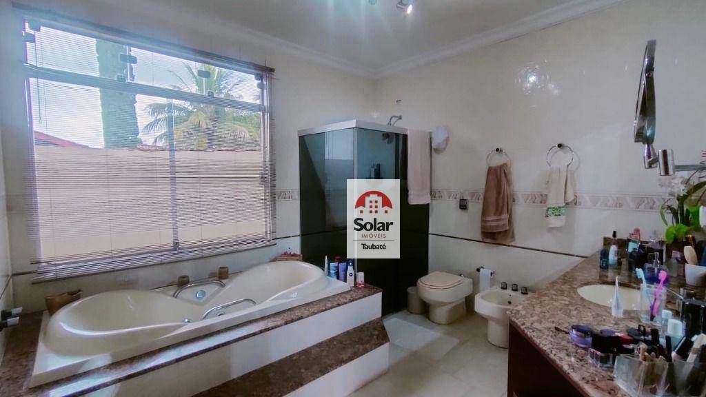 Casa de Condomínio à venda com 3 quartos, 380m² - Foto 21