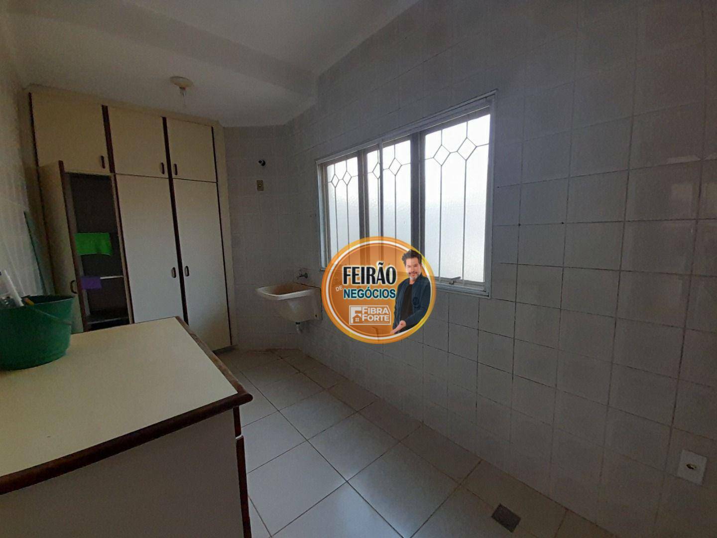 Casa de Condomínio à venda com 5 quartos, 290m² - Foto 43