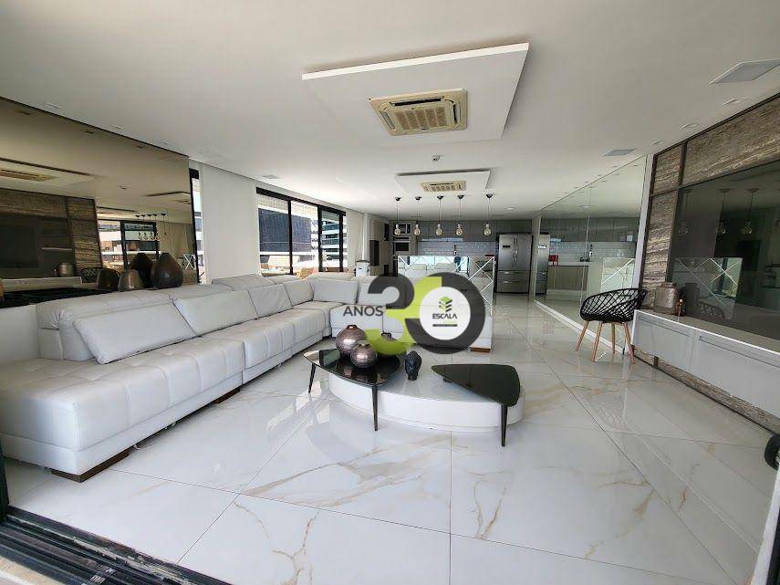 Cobertura à venda com 3 quartos, 220m² - Foto 3