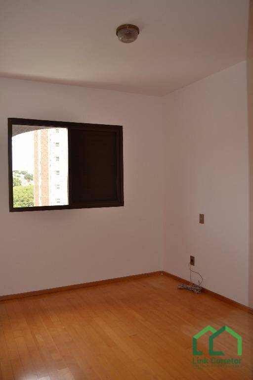 Apartamento à venda com 4 quartos, 190m² - Foto 22