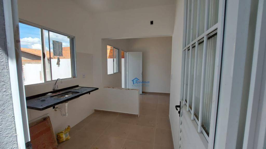 Casa à venda com 2 quartos, 54m² - Foto 11