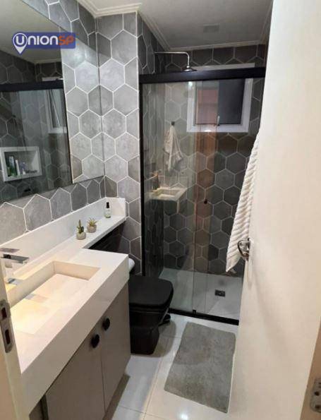 Apartamento à venda com 2 quartos, 70m² - Foto 12