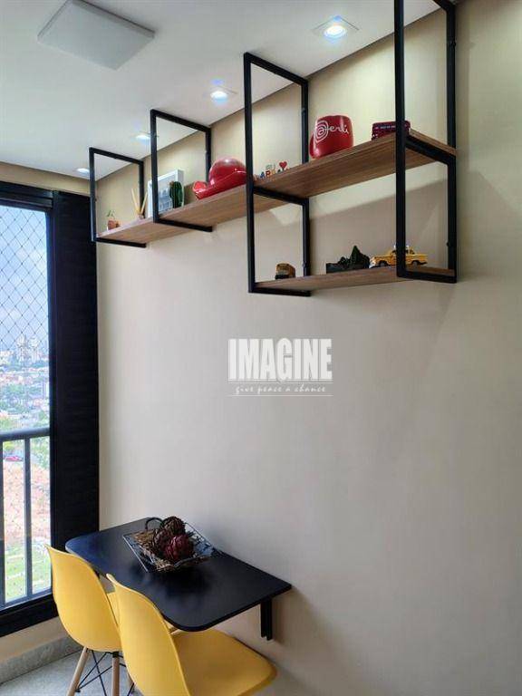 Apartamento à venda com 2 quartos, 40m² - Foto 7