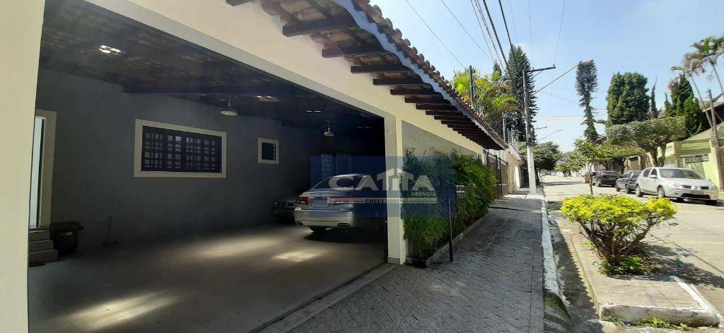 Casa à venda com 3 quartos, 366m² - Foto 3