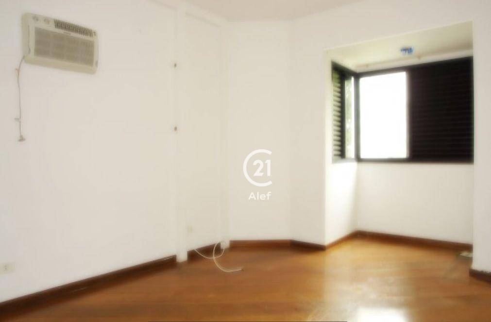 Apartamento à venda com 3 quartos, 140m² - Foto 11