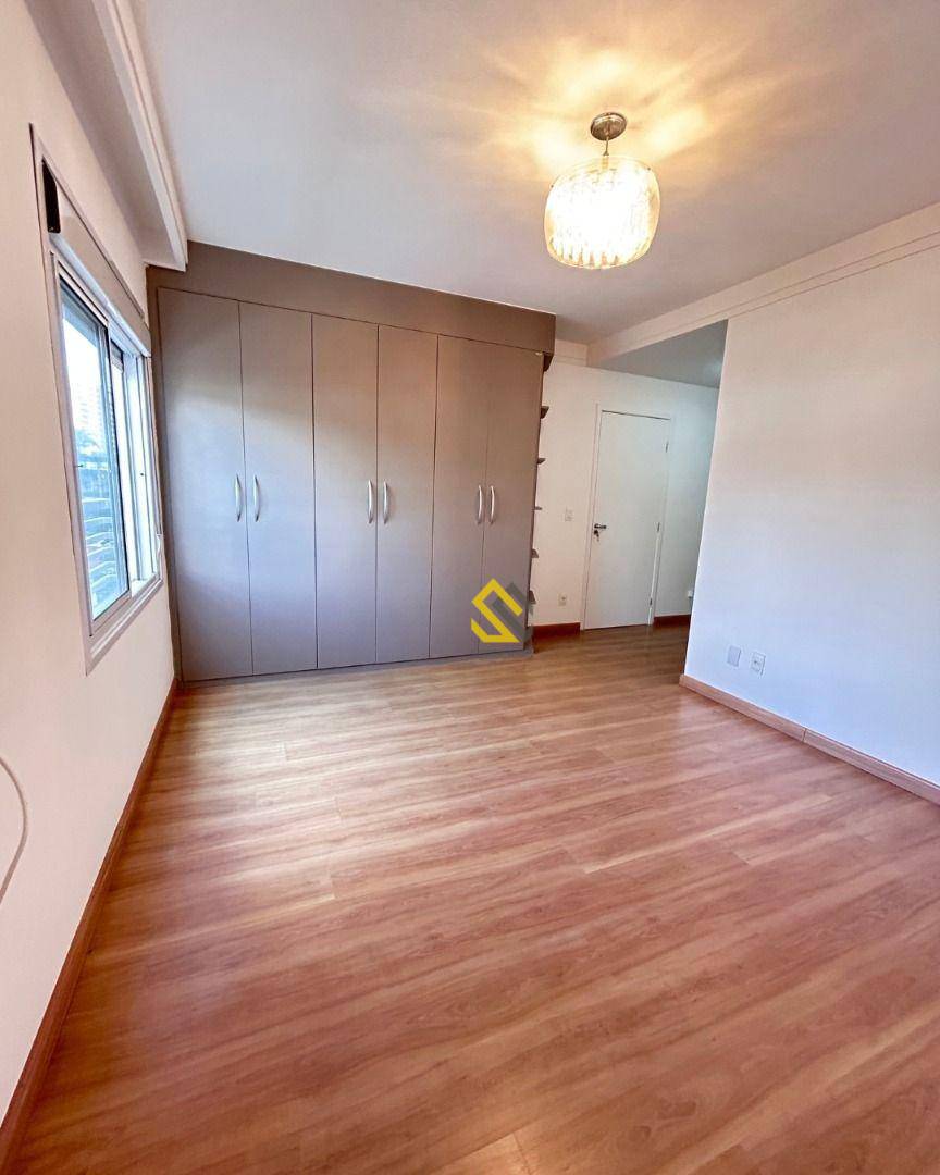 Apartamento à venda com 3 quartos, 155m² - Foto 10