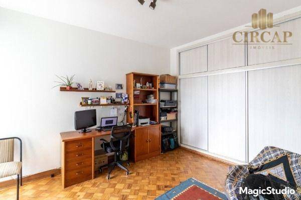 Apartamento à venda com 3 quartos, 246m² - Foto 13