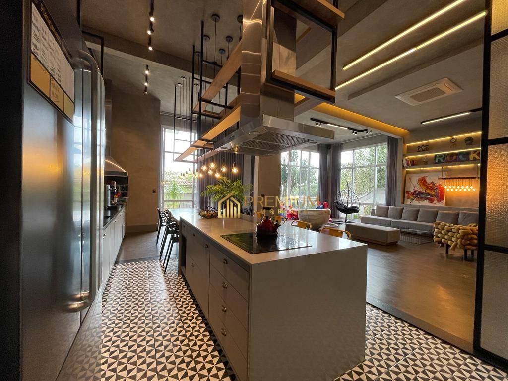 Sobrado, 4 quartos, 450 m² - Foto 2