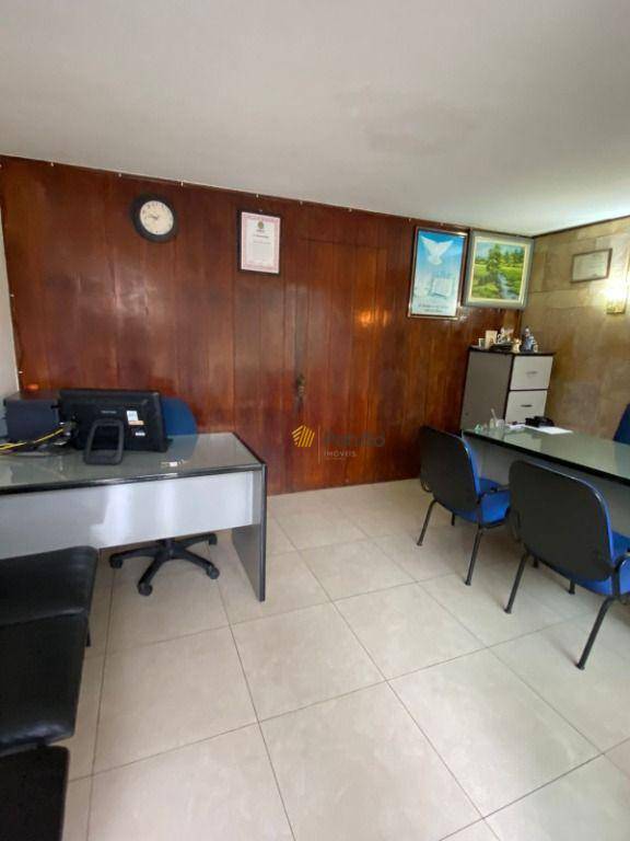 Sobrado à venda com 2 quartos, 278m² - Foto 17