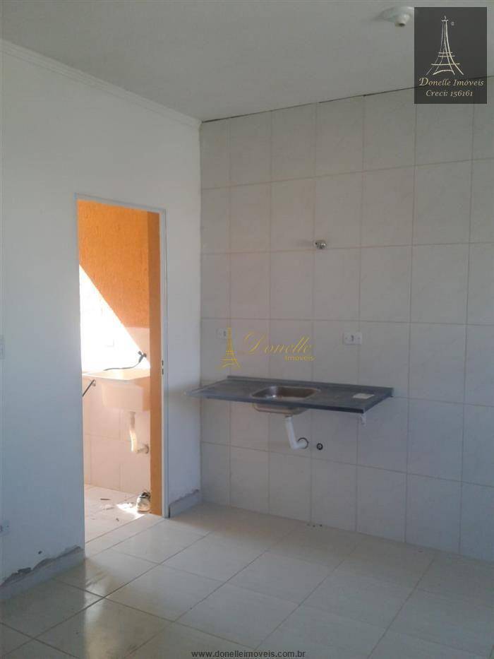 Casa à venda com 2 quartos, 56m² - Foto 11