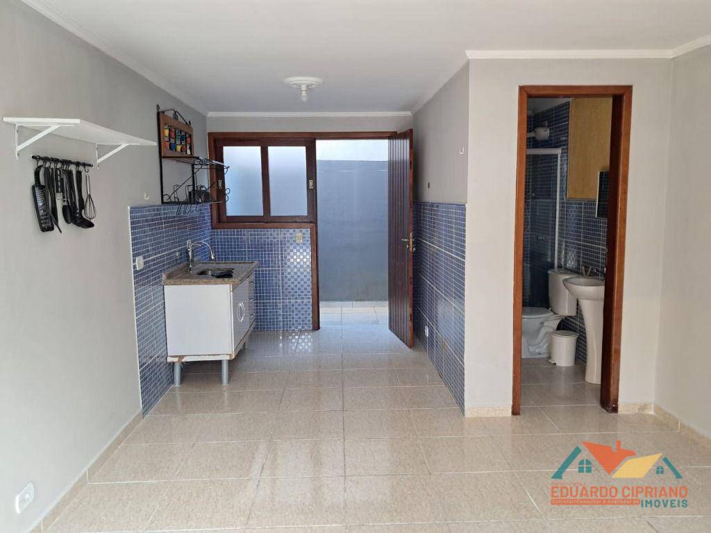 Casa à venda e aluguel com 1 quarto, 61m² - Foto 7